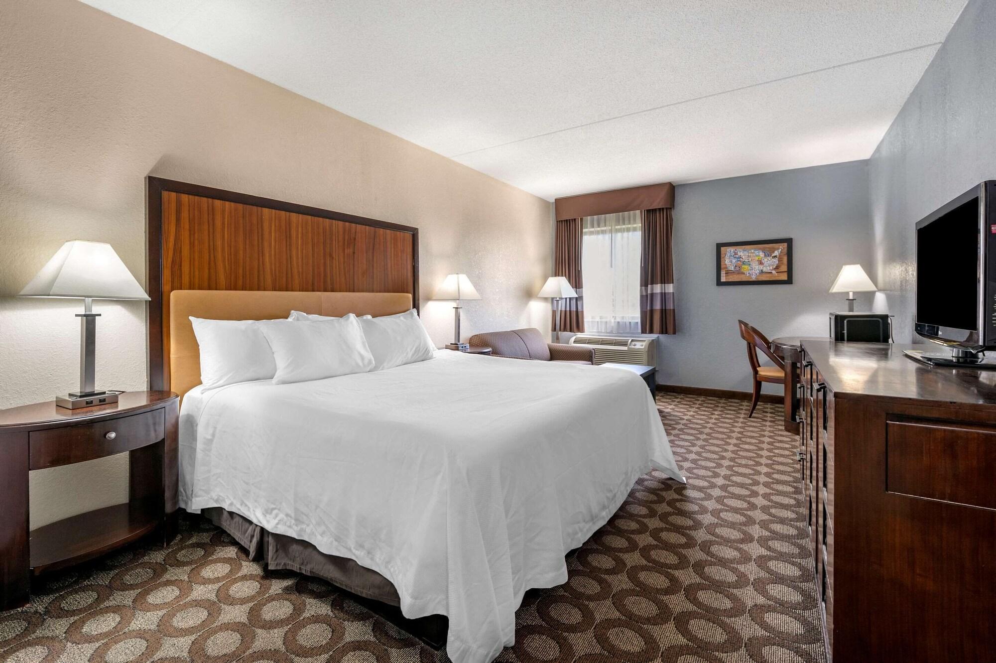 Hotel Econo And 2*