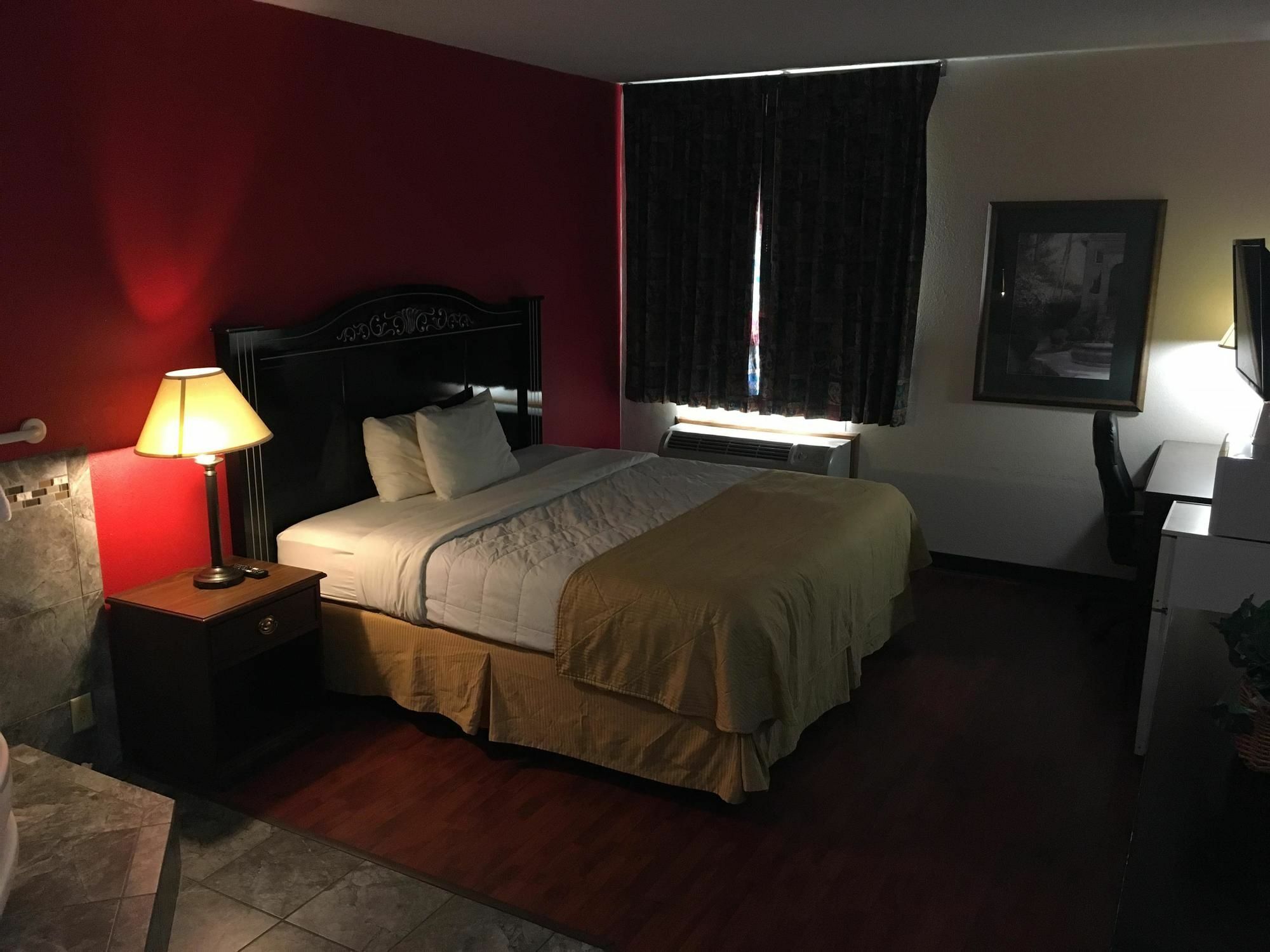 Econo And Hotel Lafayette